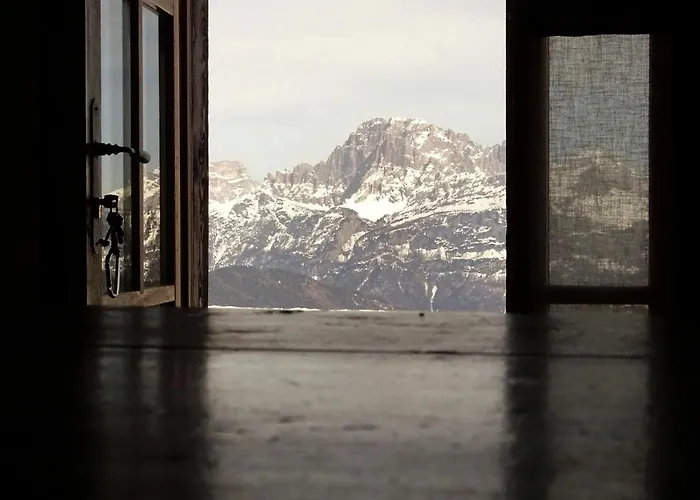 シャレー Casera Caviazza *